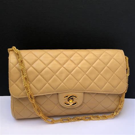 classic chanel clutch with chain|chanel timeless classic clutch.